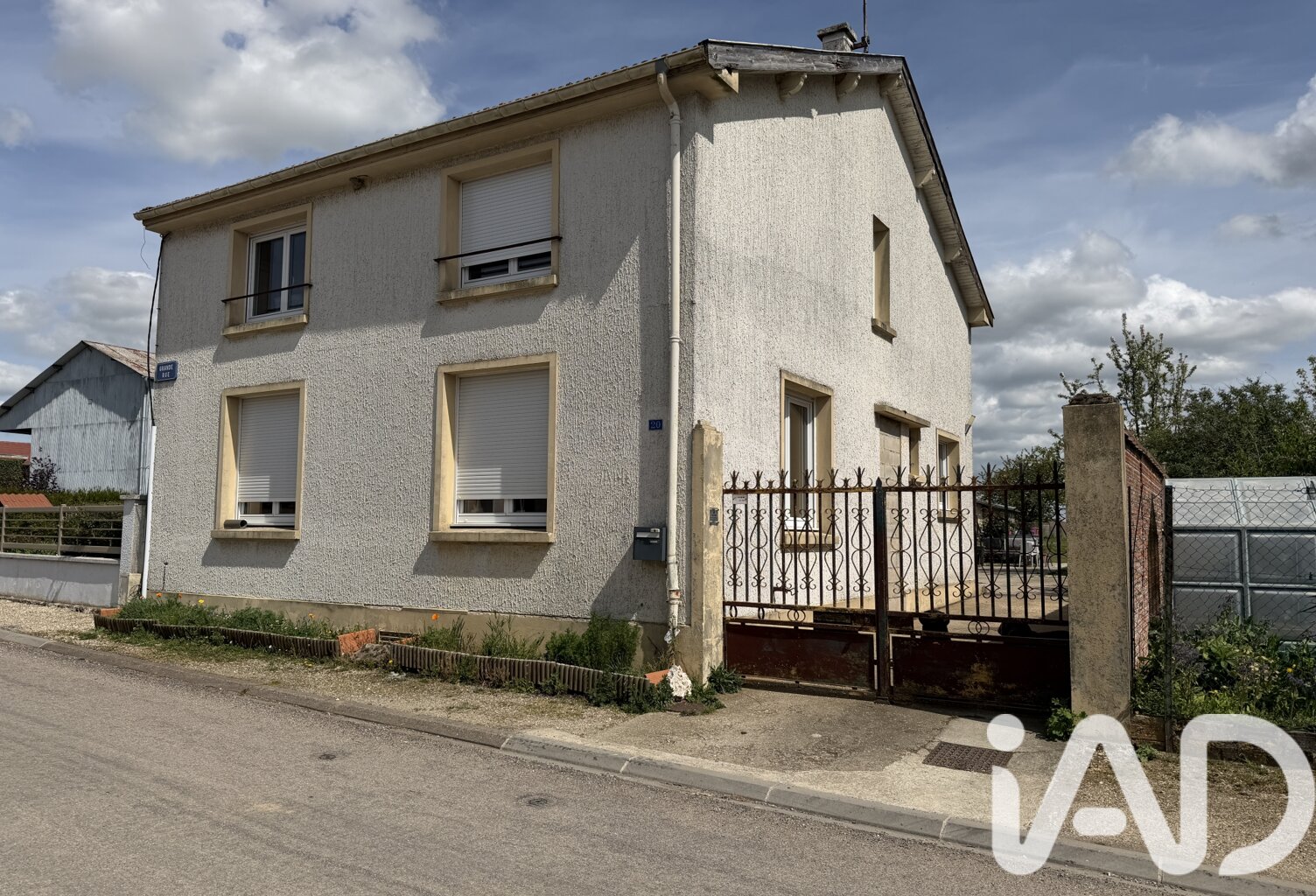 Vente Maison/villa 10 pièces — photo 1