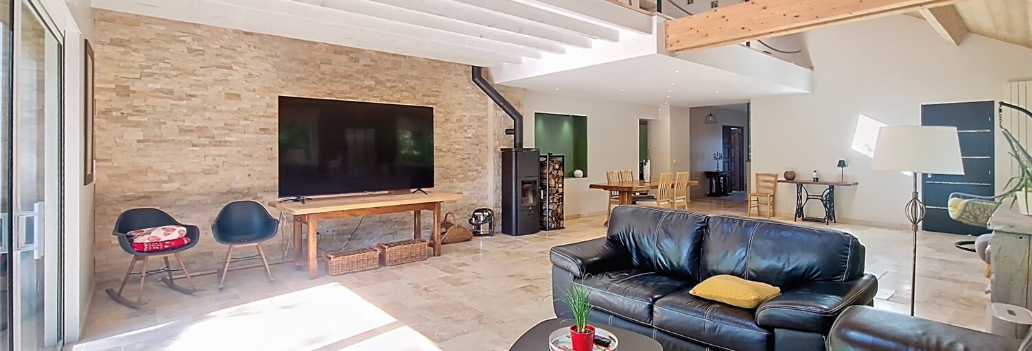 Maison 8 Pièces 232 m² à vendre à Saint-Fargeau-Ponthierry (77310)