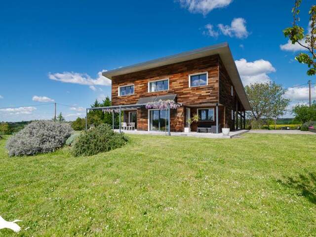 Villa de 5 pièces principales — photo du bien