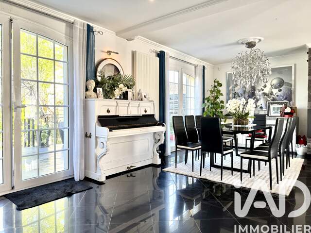 Vente Maison/villa 8 pièces — photo du bien