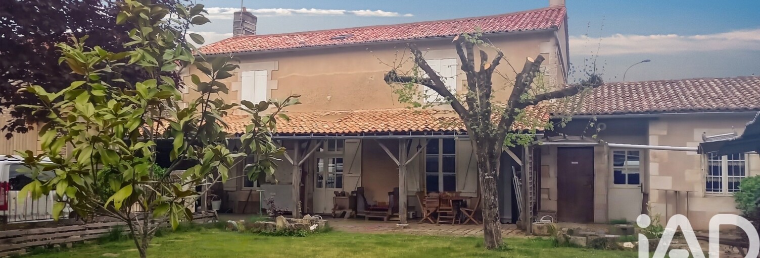 Maison 5 Pièces 145 m² à vendre à Neuville-de-Poitou (86170)