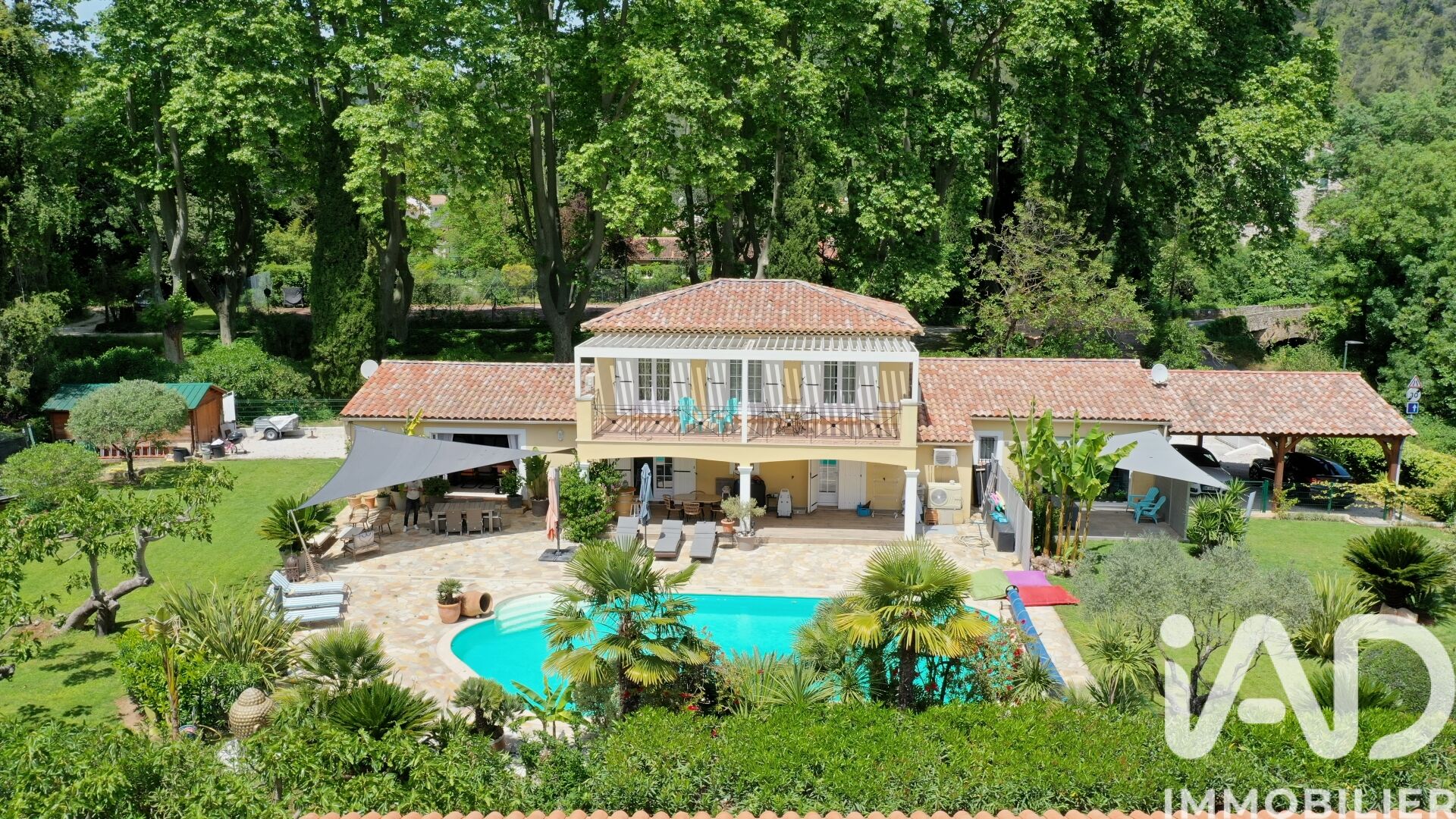 Maison à vendre, 8 pièces, 230 m², Solliès-Toucas
