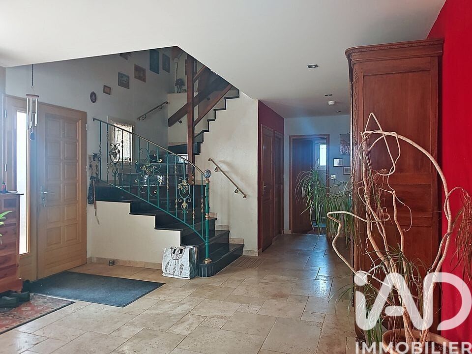 Vente Maison/villa 8 pièces - Photo 2