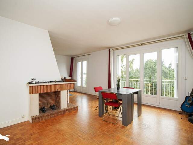 Appartement de 5 pièces principales — photo du bien