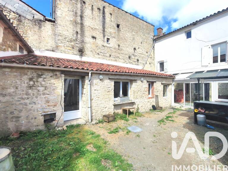 Vente Maison/villa 8 pièces — photo 1