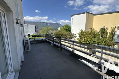 Appartement 5 pièces 305000 €