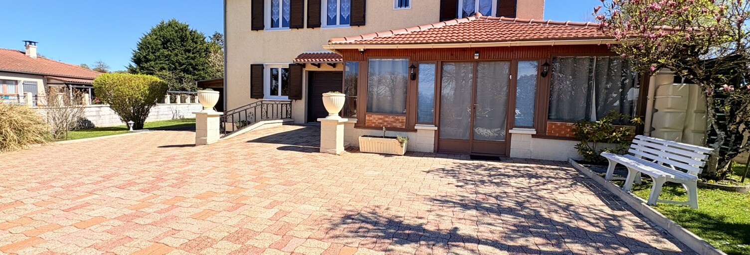 Maison 6 Pièces 140 m² à vendre à Saint-Paul-des-Landes (15250)