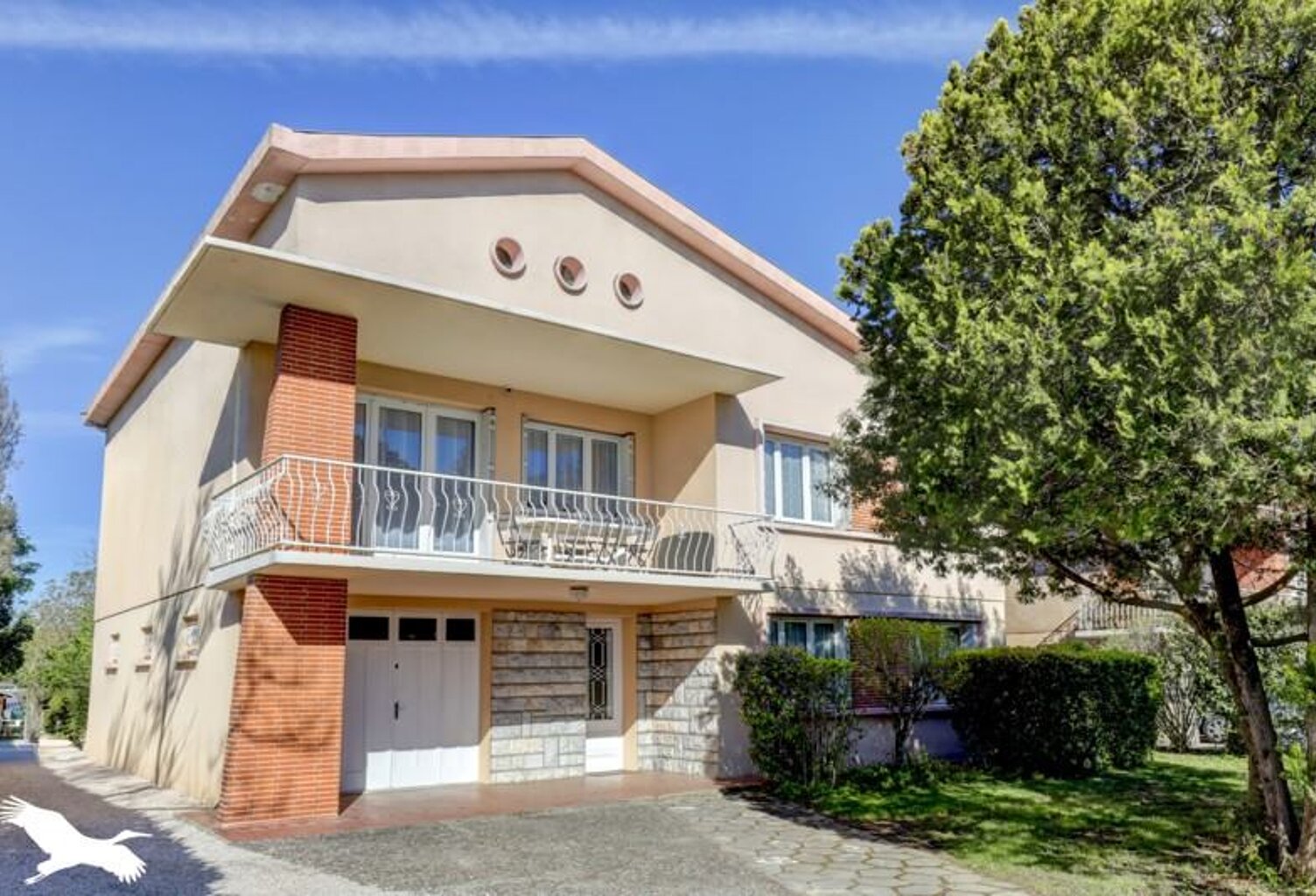 Maison de ville de 9 pièces principales — photo 1