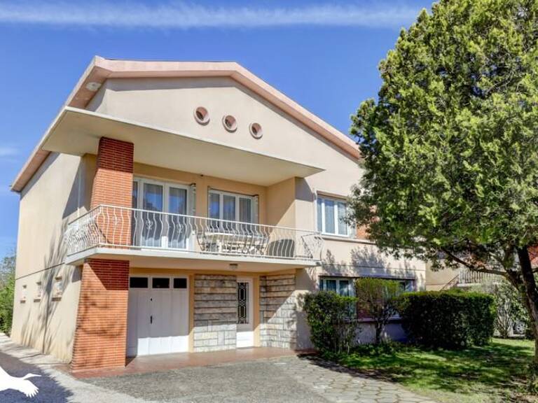 Maison de ville de 9 pièces principales — photo 1