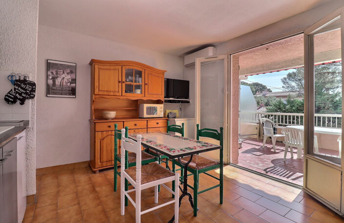 VENTE EN EXCLUSIVITE - SAINT-AYGULF - Appartement 2 pièces avec terrasse de 16m2 et garage — photo 5