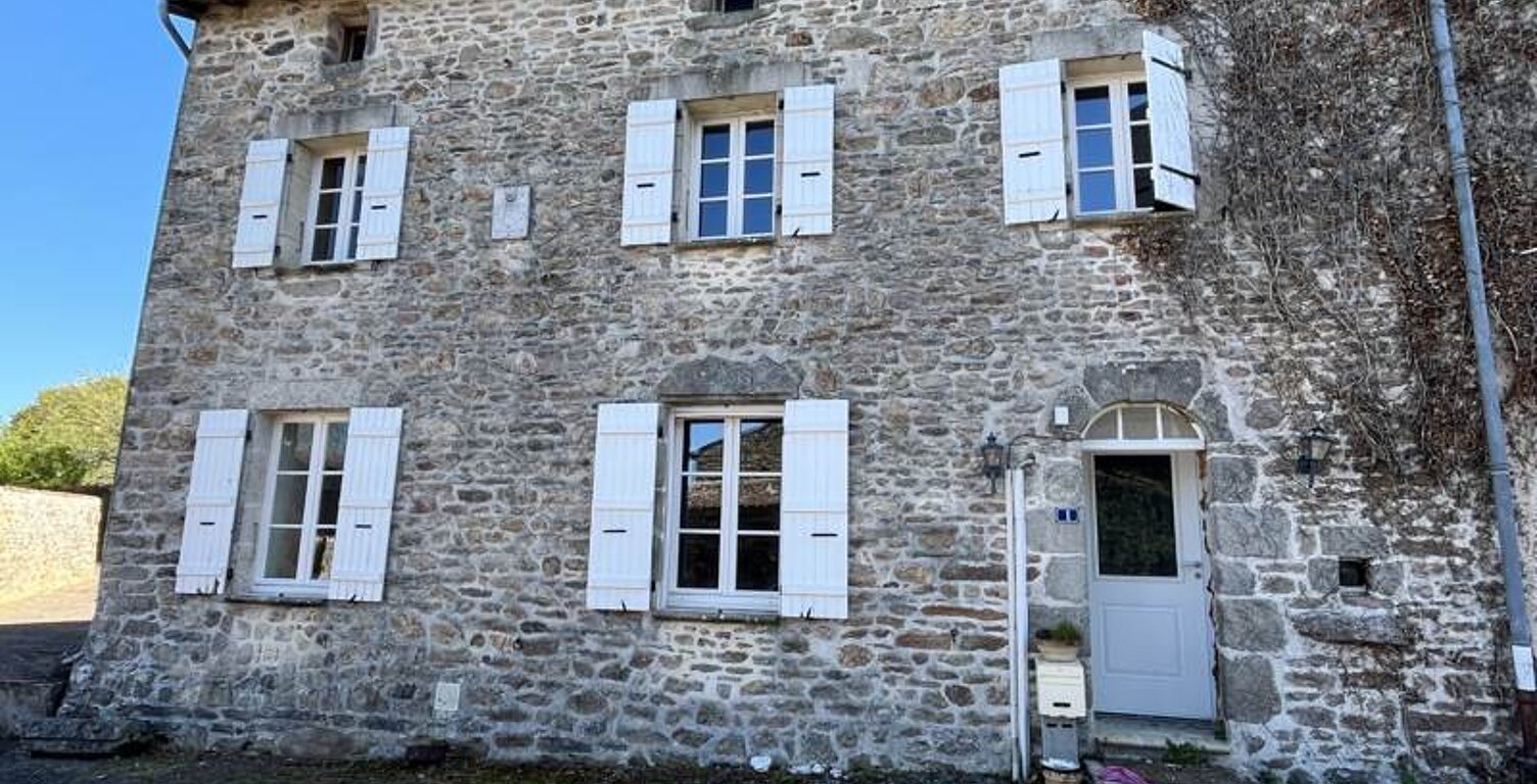 Maison en pierre de 4 pièces principales — photo 1