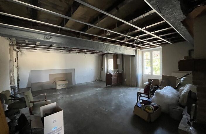 Maison en pierre de 4 pièces principales — photo 2
