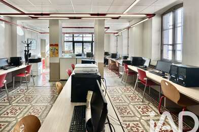 Commerce  320000 €