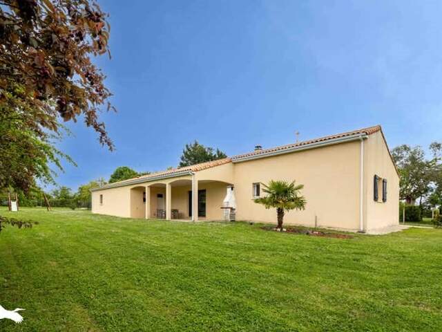 Pavillon de 5 pièces principales — photo du bien