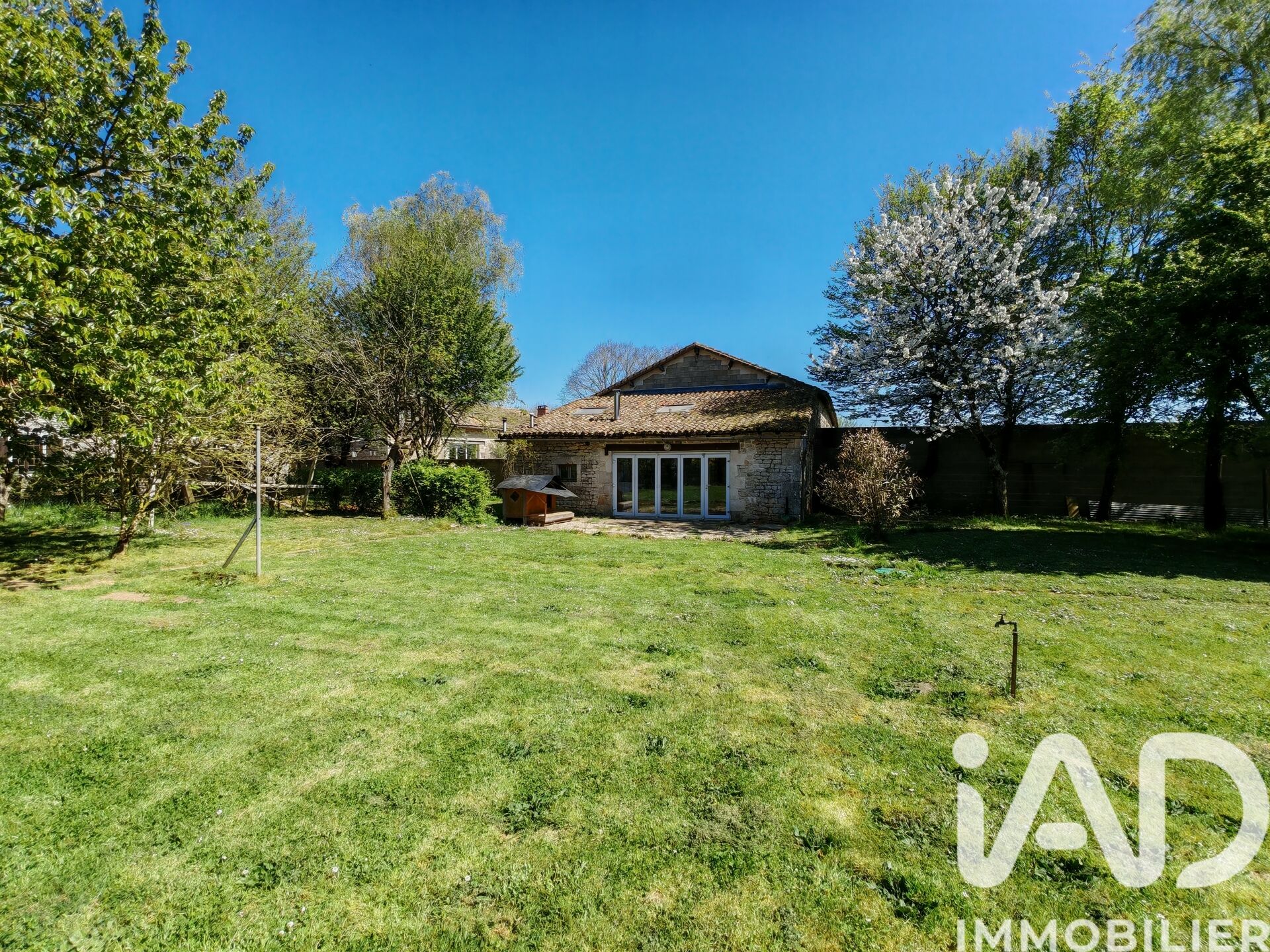 Vente Maison/villa 9 pièces - Photo 2