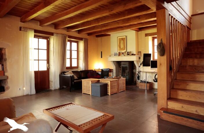 Maison en pierre de 5 pièces principales — photo 2