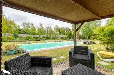 Maison 11 pièces 437808 €
