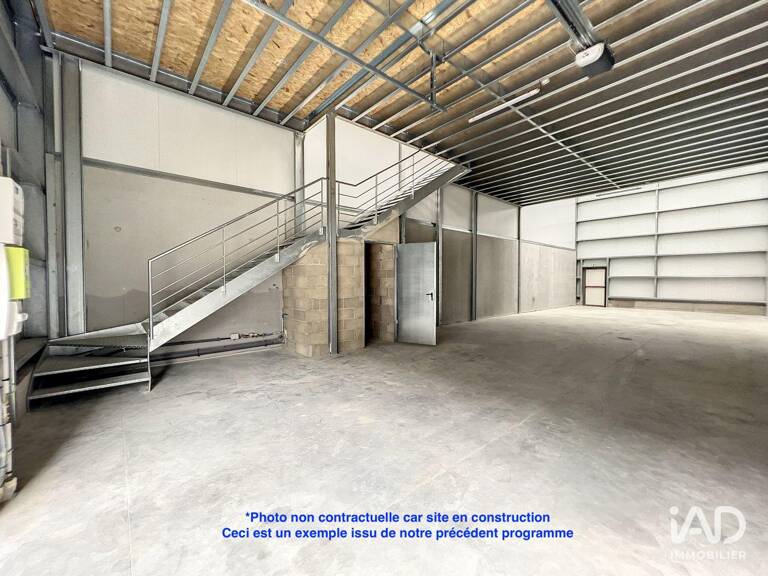 Vente Local d'activités 170 m&sup2; — photo 1