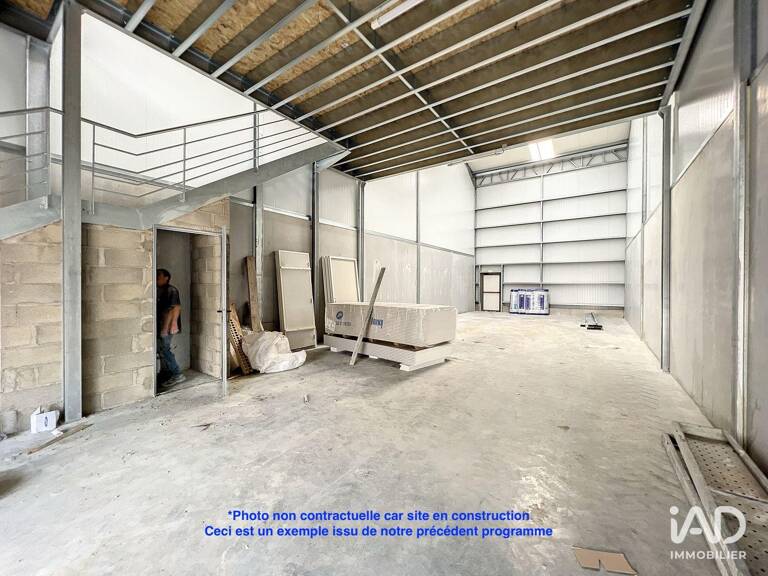 Vente Local d'activités 162 m&sup2; — photo 1