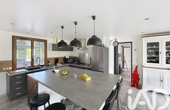 Vente Maison/villa 7 pièces — photo 2