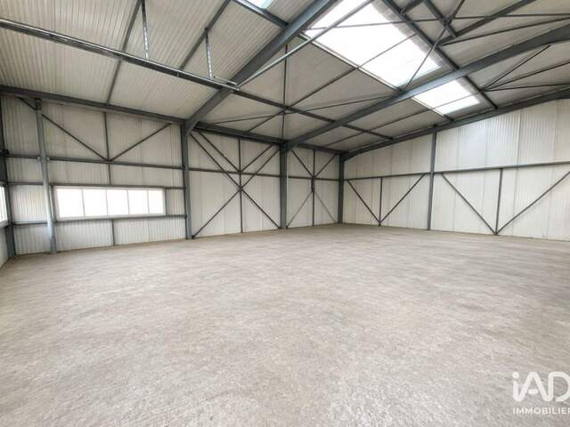 Location Local d'activités 146 m&sup2; — photo du bien