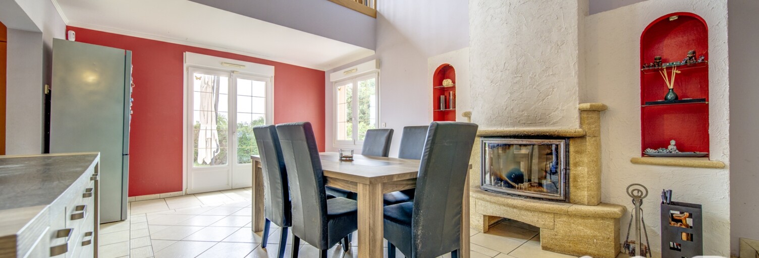 Maison 9 Pièces 219 m² à vendre à Audun-le-Roman (54560)