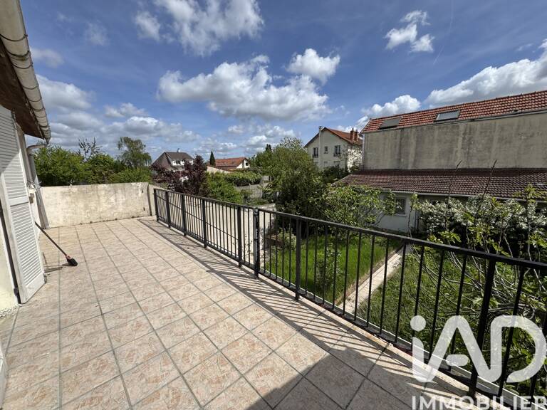 Vente Maison/villa 8 pièces — photo 1