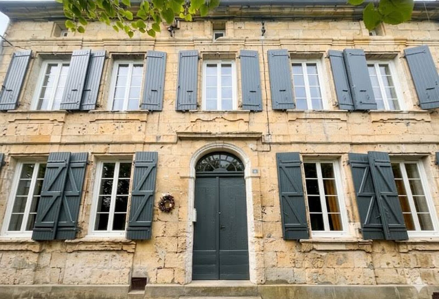 Maison en pierre de 5 pièces principales — photo 1