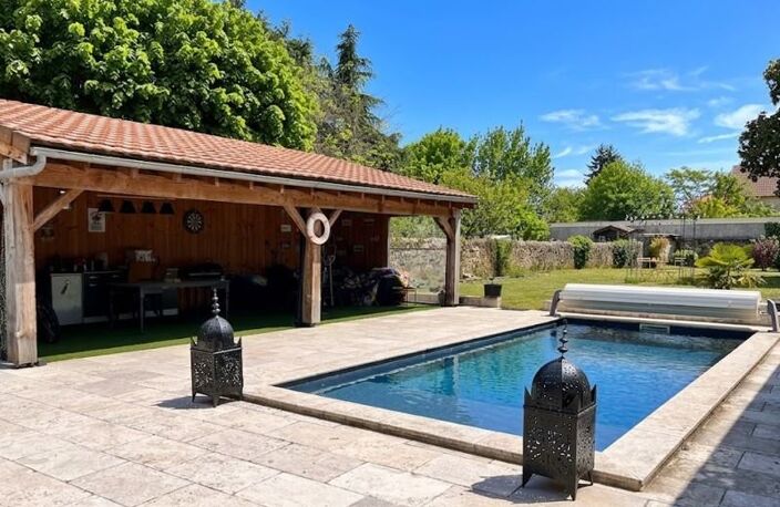 Maison en pierre de 5 pièces principales — photo 2