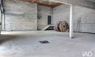 Commerce  160 m² à vendre à Saint-Maximin-la-Sainte-Baume (83470)