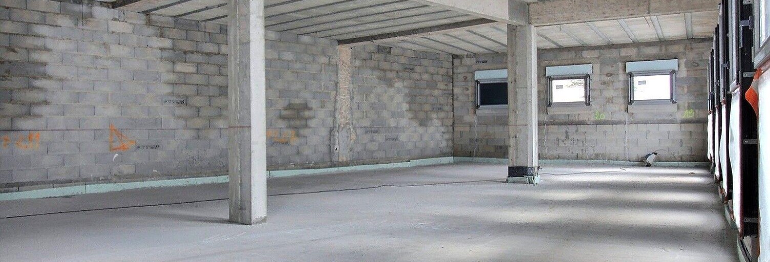 Commerce  155 m² à vendre à Saint-Maximin-la-Sainte-Baume (83470)