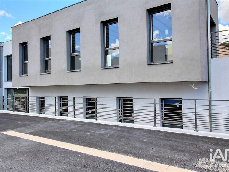 Vente Murs commerciaux 155 m&sup2; — photo 1