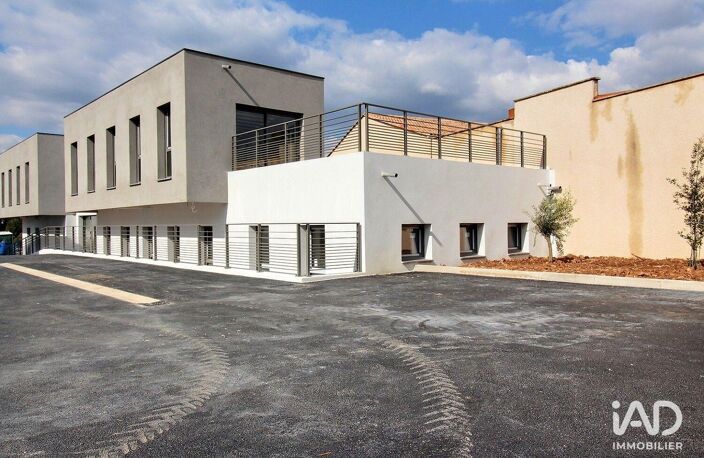 Vente Murs commerciaux 155 m&sup2; — photo 2