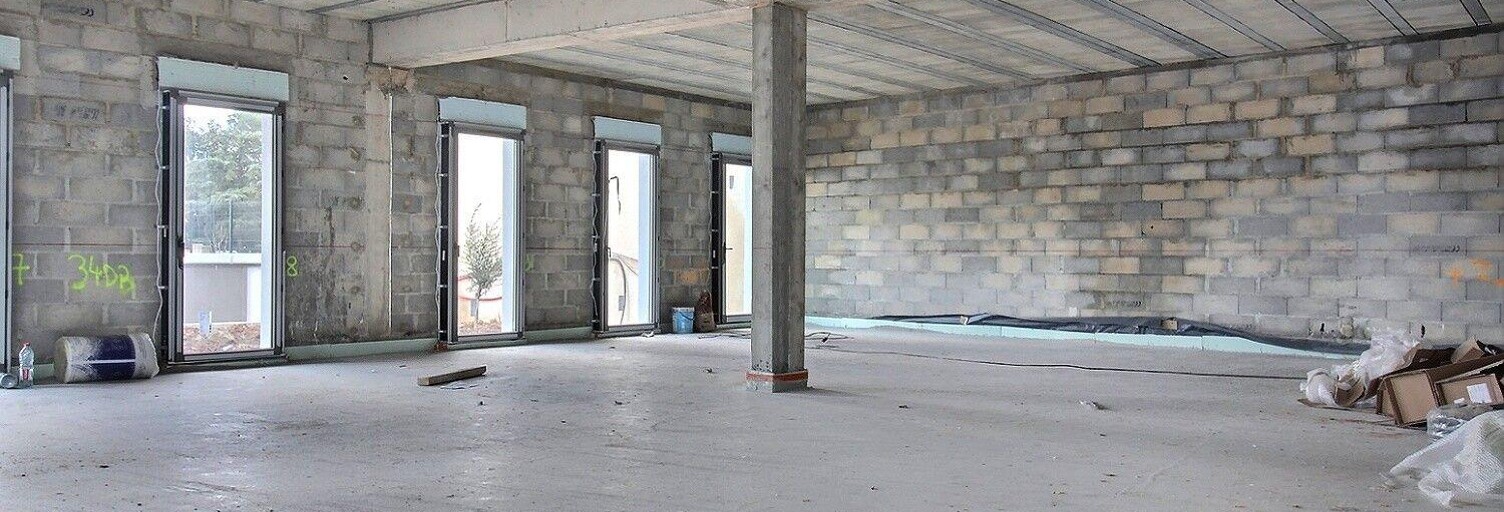 Commerce  145 m² à vendre à Saint-Maximin-la-Sainte-Baume (83470)