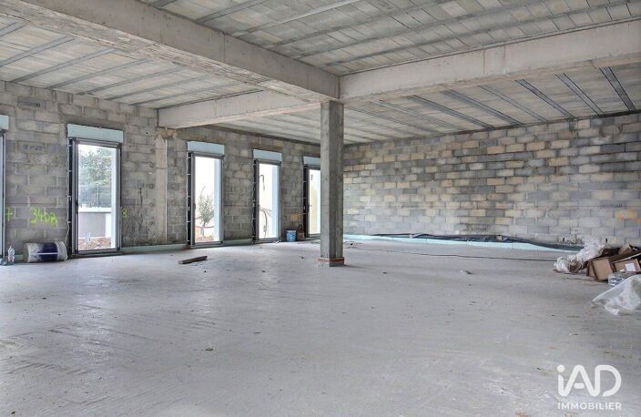 Vente Murs commerciaux 145 m&sup2; — photo 2