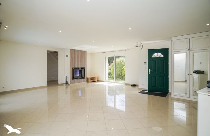 Vente maison 8 pièces 180 m² Notre-Dame-d'Oé (37390) — photo 2