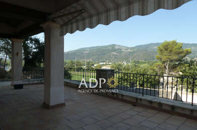 Appartement 4 pièces 1651 €