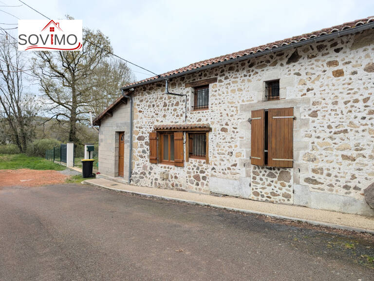 MAISON DE BOURG AVEC DEUX CHAMBRES ET JARDIN — photo 1