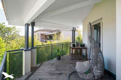 Appartement 3 pièces 179655 €
