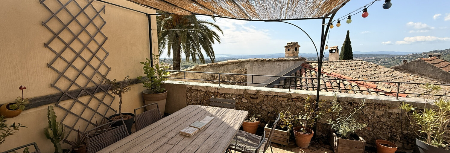 Maison 3 Pièces 104 m² à vendre à Saint-Jeannet (06640)