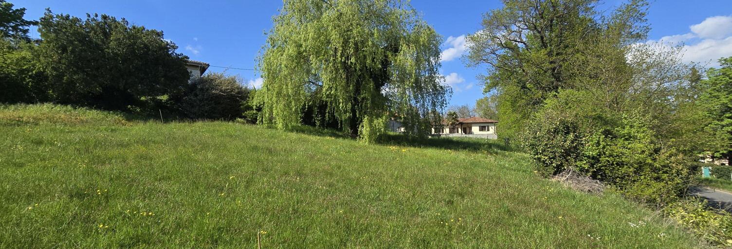 Terrain  648 m² à vendre à Savigny (69210)