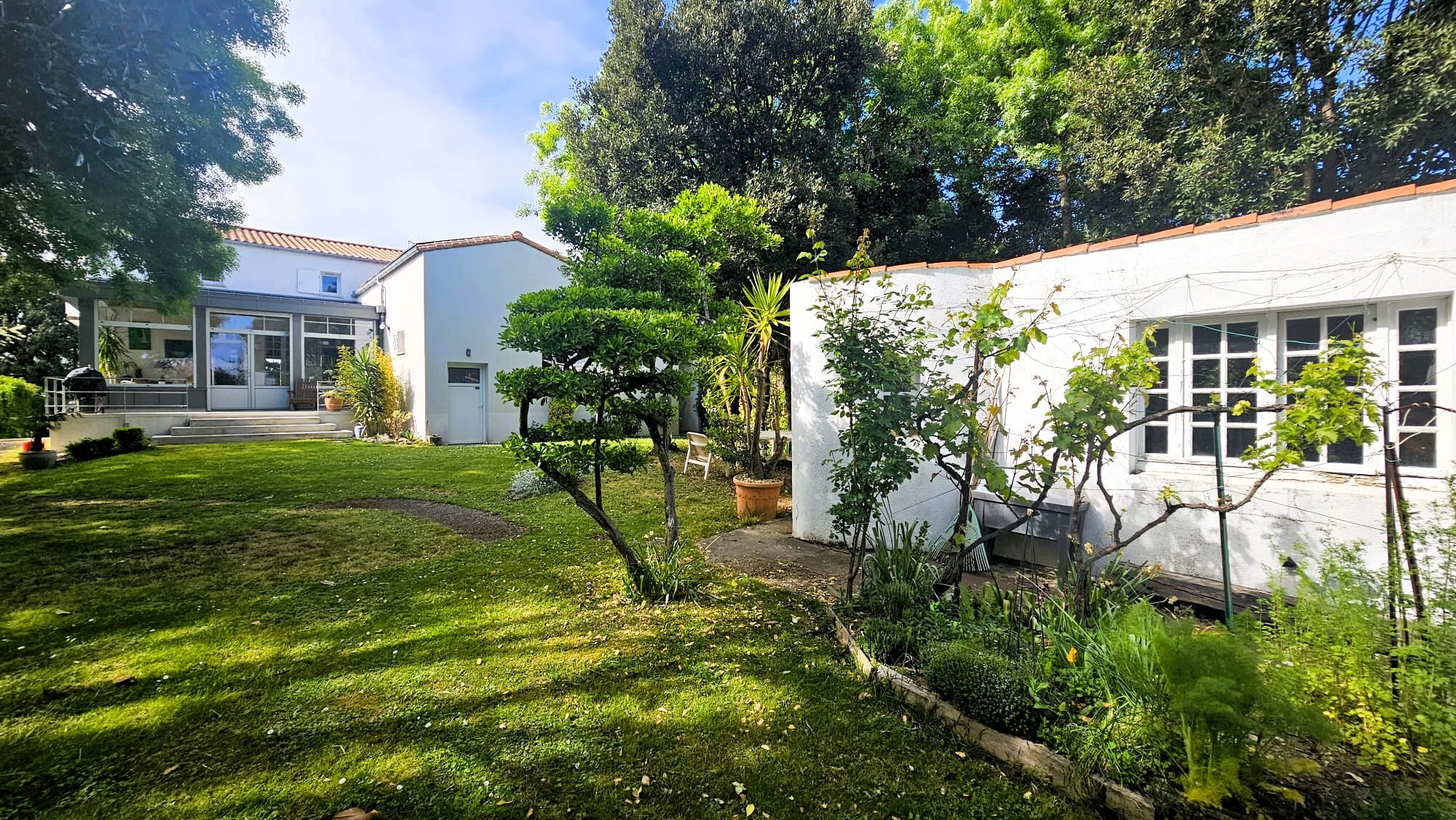 Villa / Maison  T10 à vendre Vaux-sur-Mer 17640