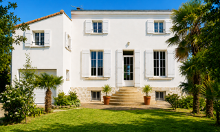 Maison 10 Pièces 210 m² à vendre à Vaux-sur-Mer (17640)