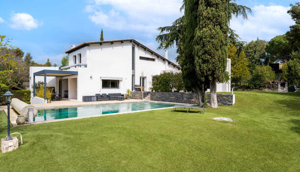 Villa / Maison 9 pièces  à vendre Aubagne 13400