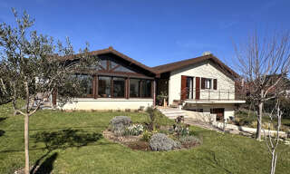 Maison 7 Pièces 167 m² à vendre à Saint-Genis-les-Ollières (69290)