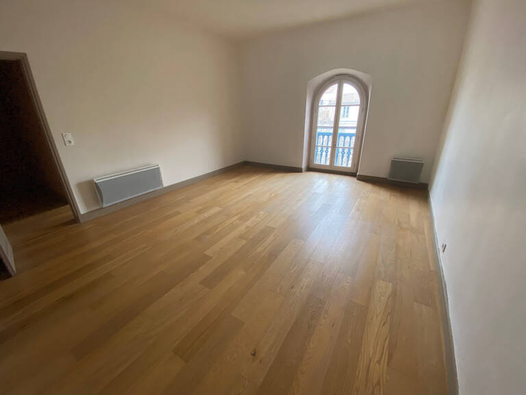 Nîmes Écusson / Maison Carrée — Appartement T3 de caractère — photo 1