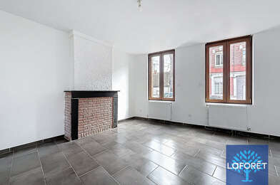 Maison 6 pièces 820 €