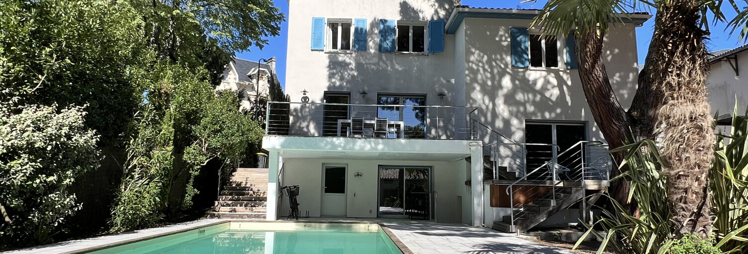 Maison 12 Pièces 245 m² à vendre à Royan (17200)