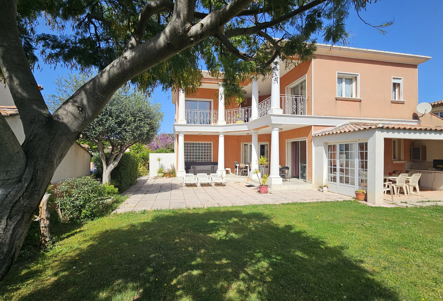 Villa de 160 m2 sur 515 m2 de terrain proche centre et plages — photo 1