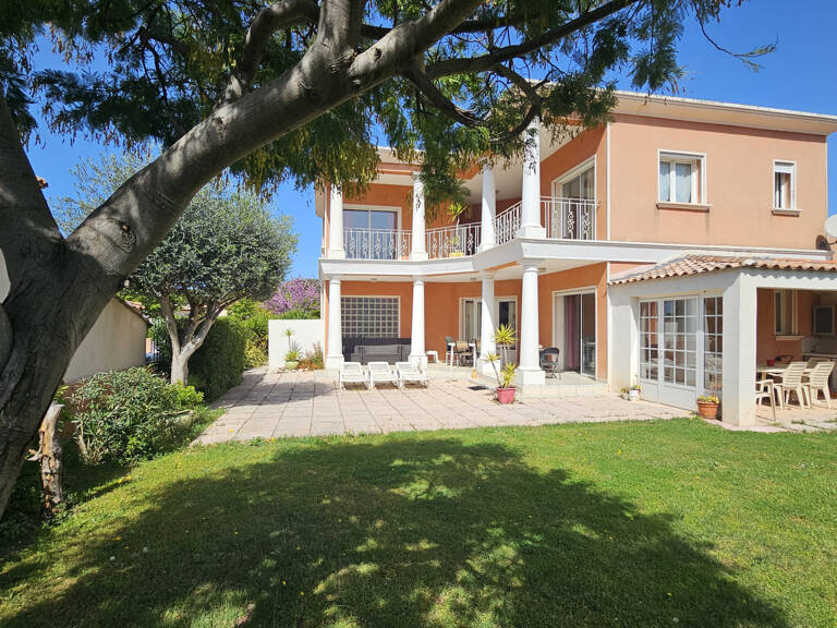 Villa de 160 m2 sur 515 m2 de terrain proche centre et plages — photo 1